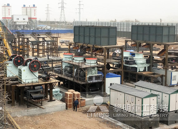 What are the important considerations when choosing a river pebble sand making machine?